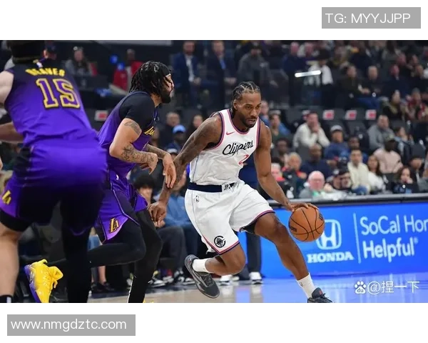 2017年NBA马刺与快船激烈对决回顾及精彩瞬间分析