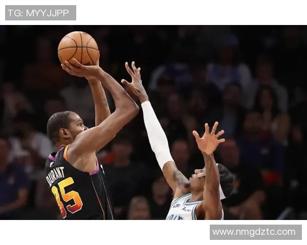 德文布克如何引领太阳队重返NBA巅峰的奋斗之路